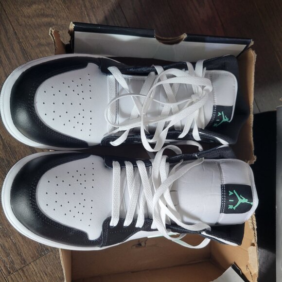 Air Jordan 1 Mid | White/Green Glow/Black | Size 10.5 | New - Picture 4 of 14